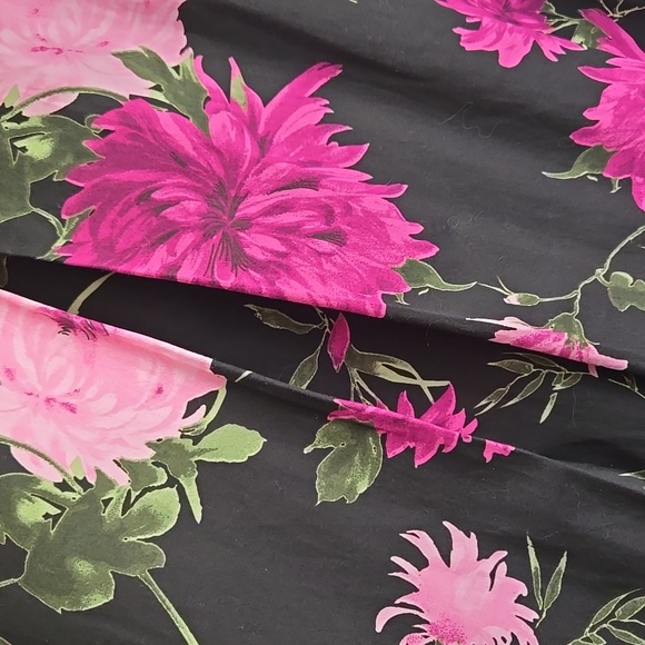 ⭐️ Host Pick ⭐️Talbots | Floral Pleated A-Line Midi Skirt - Picture 3 of 9